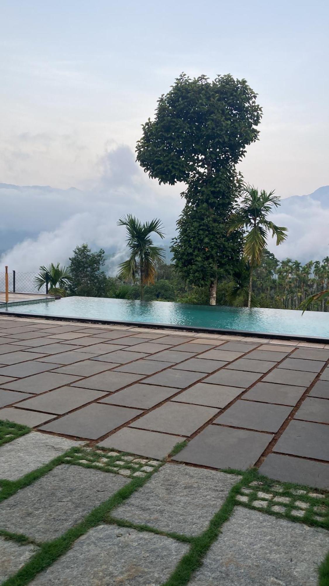 Homestay Namaha Meppādi Extérieur photo